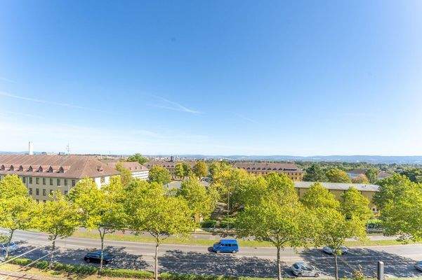 Blick vom Ost-Balkon im 4. Obergeschoss