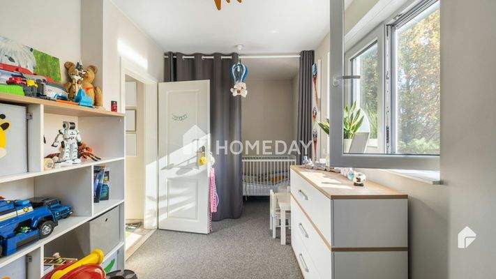 1. OG Kinderzimmer 1 2