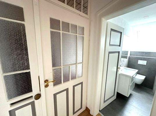 stylische Kassettentüren