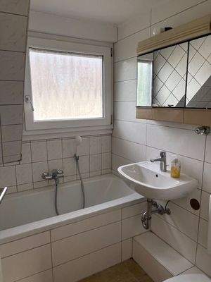 Bad mit Fenster
