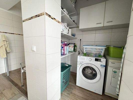 Erdgeschoss Waschmaschinenabtrennung