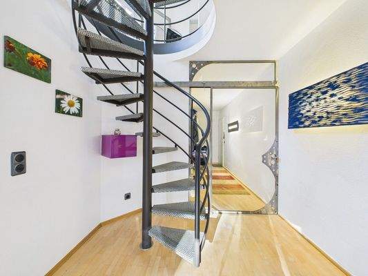 Treppe zum Dachstudio 