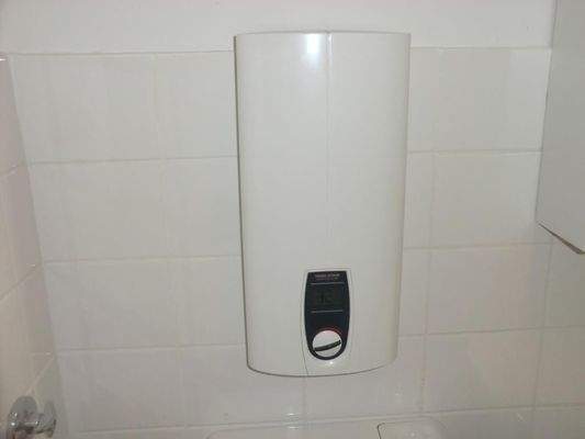 Elektr.Durchlauferhitzer Bad