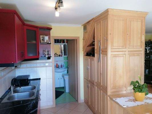 Küche + Badezimmer + Wohnzimmer