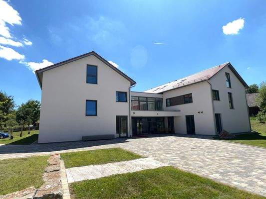 Sonnig. Großzügig. Kommunikativ.