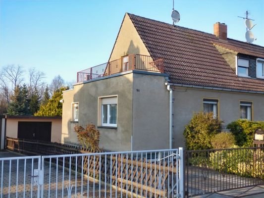 Haus - seitl. Ansicht mit Gara