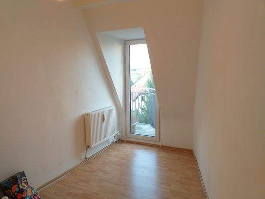 Schlafzimmer; Zugang Balkon