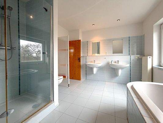 Badezimmer Dachgeschoss