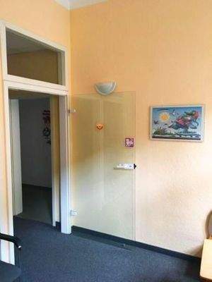 8_Eingang_Wartebereich