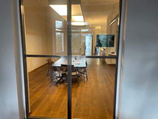 Blick in den Meetingraum