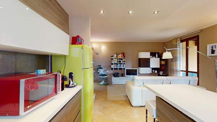 NA-072-9-Appartamento-arredato-con-corte-esclusiva