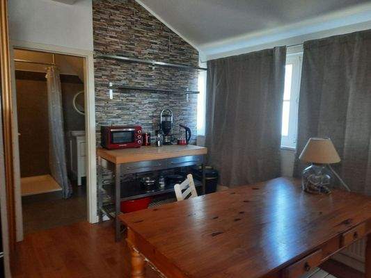 DG Büro Blick zum Bad