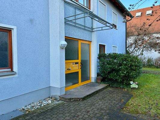 überdachter Hauseingang