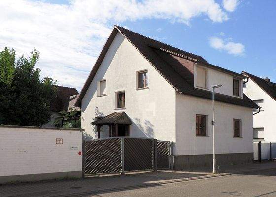 Ansicht straßenseitig (2)