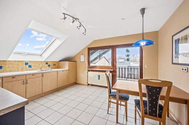 Küche im Dachgeschoß