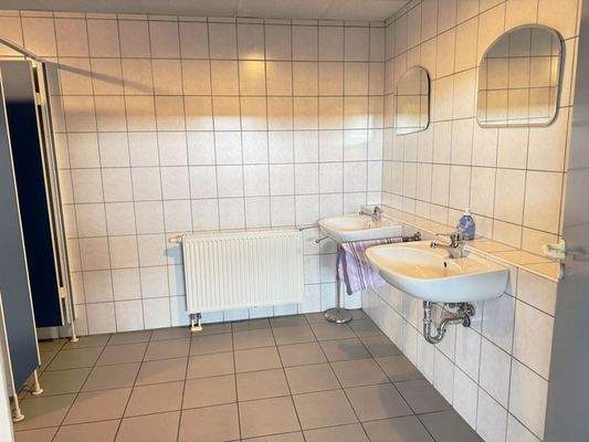Toilettenanlage EG