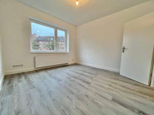 Schlafzimmer straßenseitig