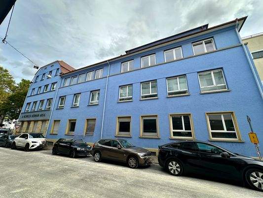 20241001_131025884_iOS