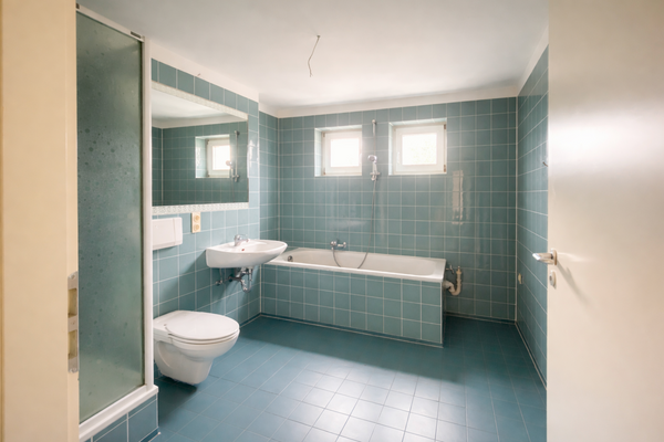 Wannenbad mit Fenster