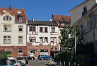 Hausansicht_Straße