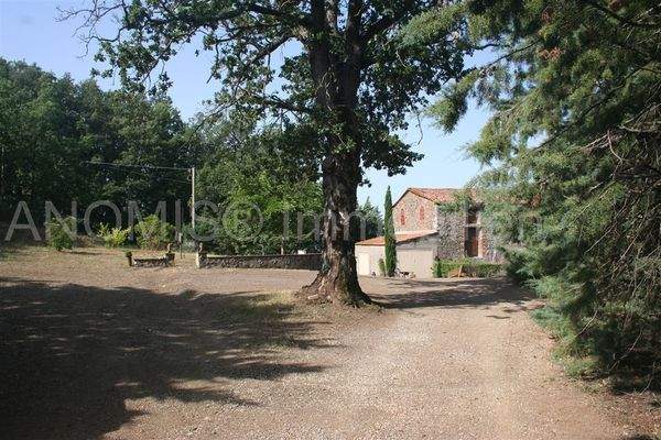 Grundstück mit Wohnhaus 