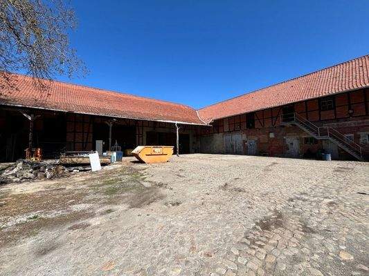 004020156800_302_342_28082025212711654