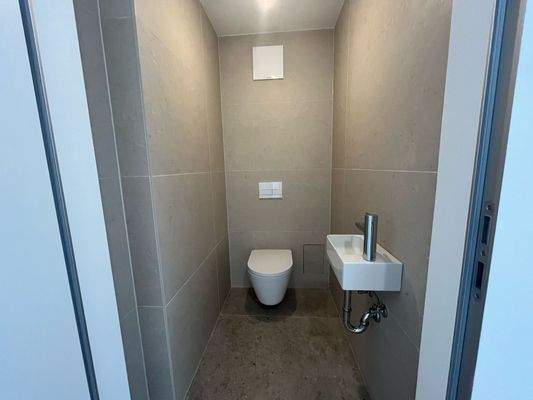 f93e69c8-6156-4850-8351-1e6de2e457d6