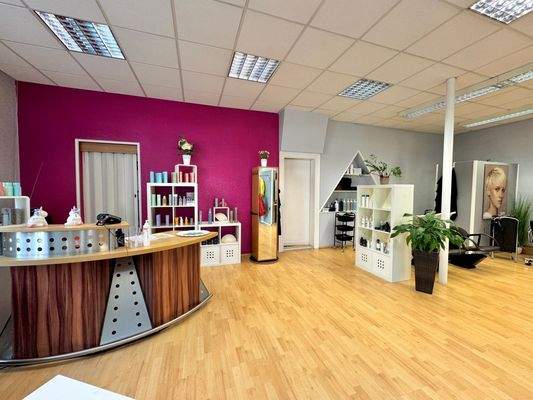 Laden im Erdgeschoss