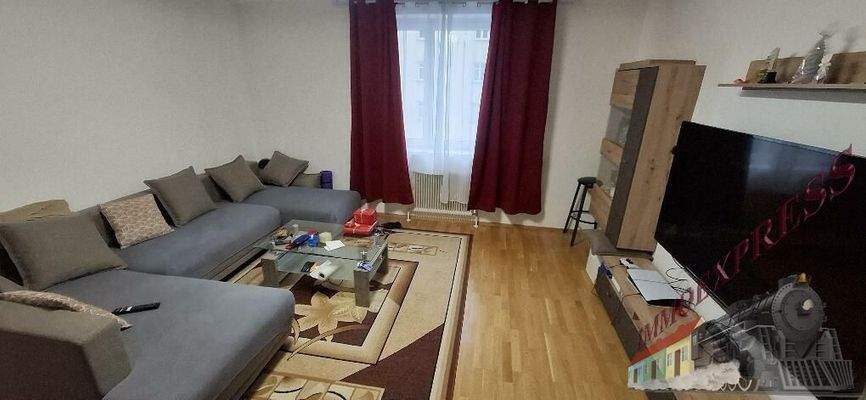 20251205_095957_resized