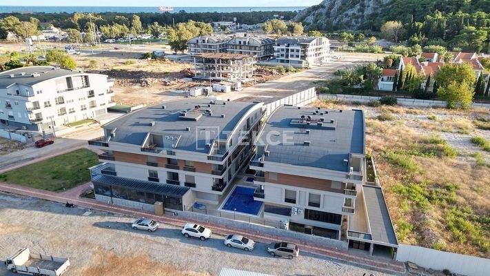 Apartment in a Complex with Pool Close to the Beach in Konyaaltı