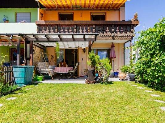 Überdachte Terrasse zum Entspannen 2