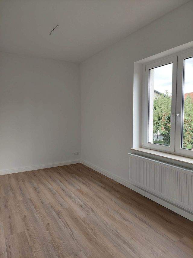 Renovierte 4 Raum Wohnung mit modernisierten Bad ab sofort zu vermieten - Foto 5
