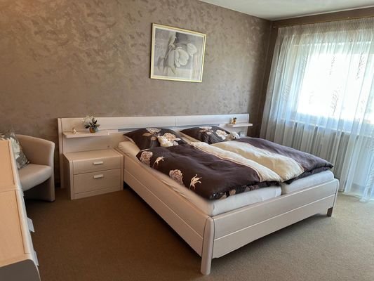 Schlafzimmer 1f549c12d-6768-43b1-9ab9-6ff9fc015a3e