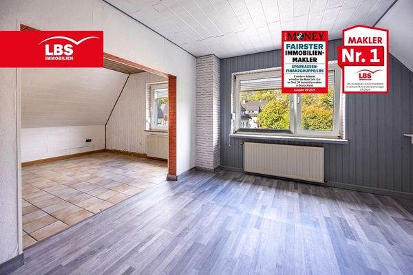 Wohn & Esszimmer, hier sind zwei Räume zusammengelegt, deswegen "3,5 Zimmer,"