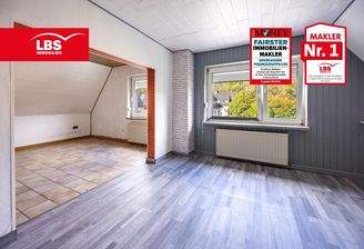 Wohn & Esszimmer, hier sind zwei Räume zusammengelegt, deswegen "3,5 Zimmer,"