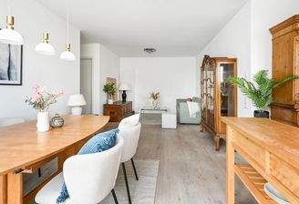 Titelbild (Esszimmer)