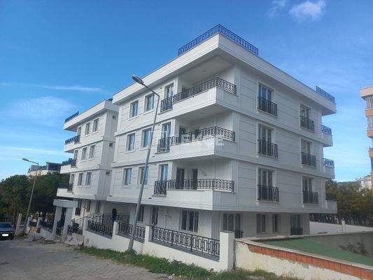 Apartments in Büyükçekmece İstanbul, 1 km from the Beach