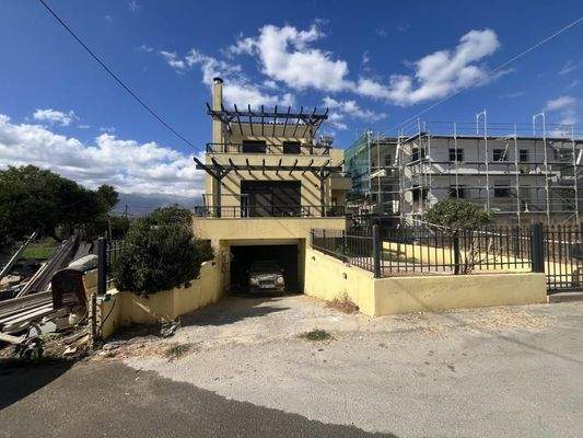 Kreta – Freistehendes Haus mit 3 Schlafzimmern in Kalyves zu verkaufen