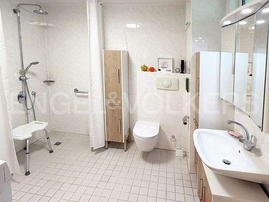 Blick ins Badezimmer