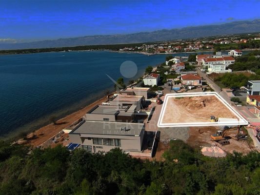 Baugrundstück in Toplage direkt am Meer in Zaton