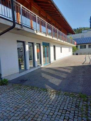 UG Ausgang aussen.jpg