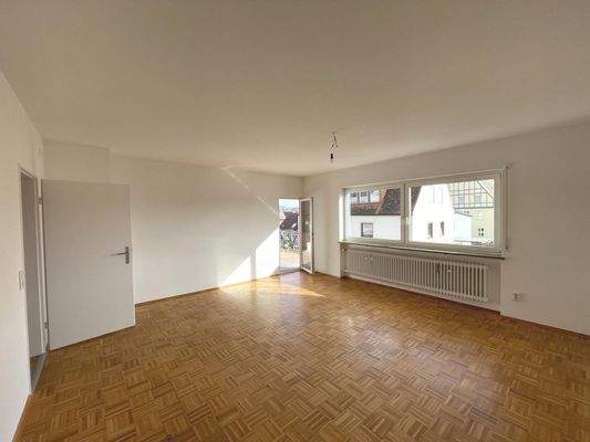 OG WHG 3 - Wohnzimmer vor Vermietung