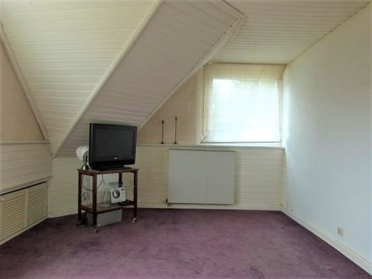 2 weitere Zimmer DG