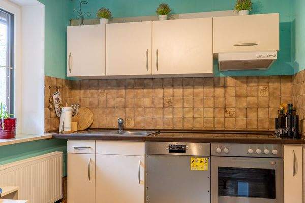 Großzügiges Wohnhaus mit Garten, Wintergarten & PV – ruhig gelegenes Raumwunder