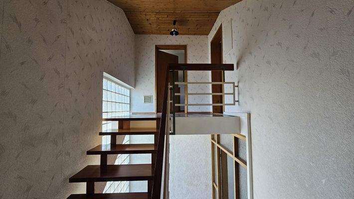 Treppenhaus zum DG - ausgebaut