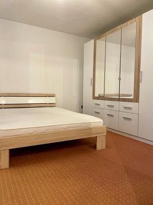 Keller Schlafzimmer 