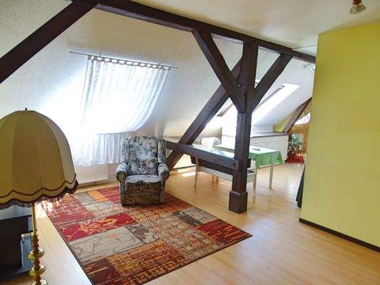 24. Wohnen im OG.jpg