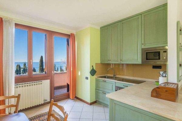 Tecnocasa Garda 014.jpg