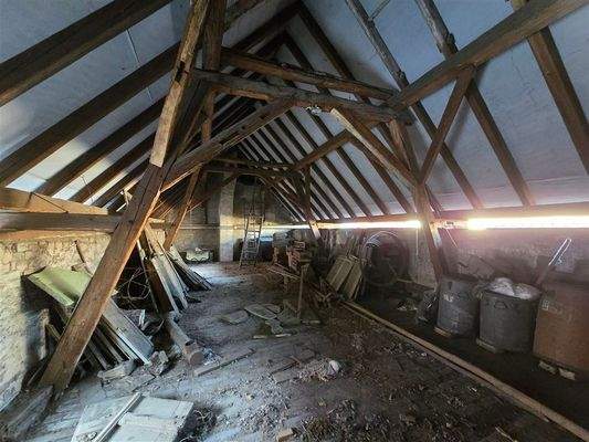 Dachspeicher über Anbau