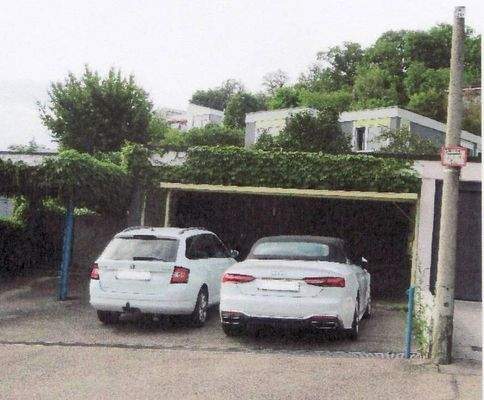 Garage mit Stellenplätzen